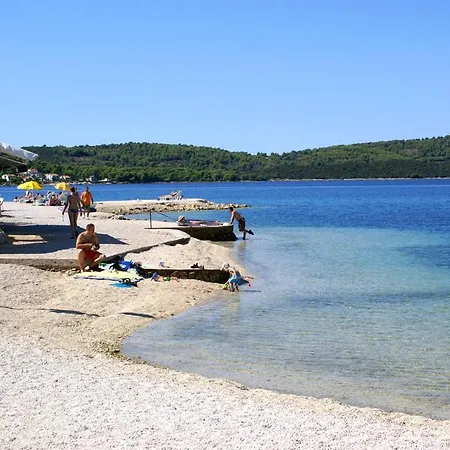 Triple 13102b بيت ضيافة