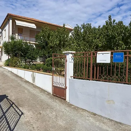 Πανσιόν Triple 13102b