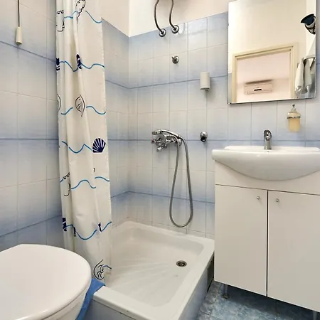 Casa de hóspedes Triple 13102b 3*